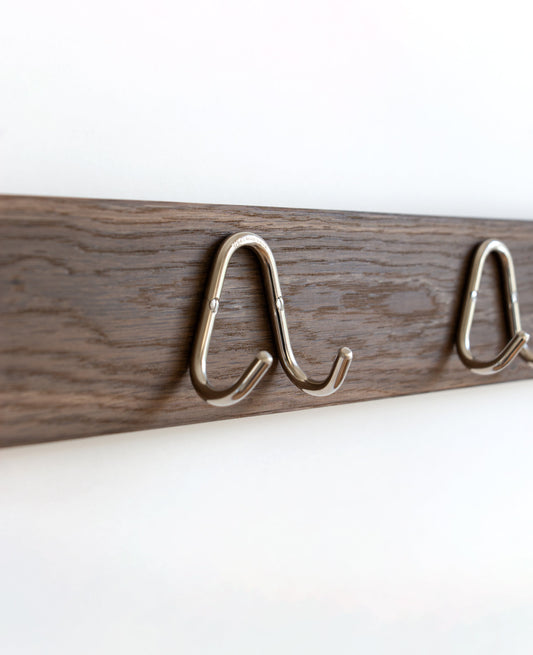 Knagerække med 5 dobbelt knager, røget eg